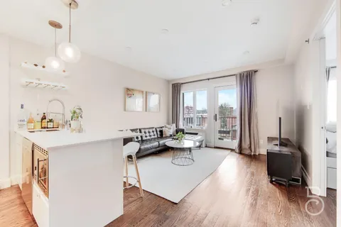 $729,000 | 25-13 27th Street, Unit 4B | Astoria
