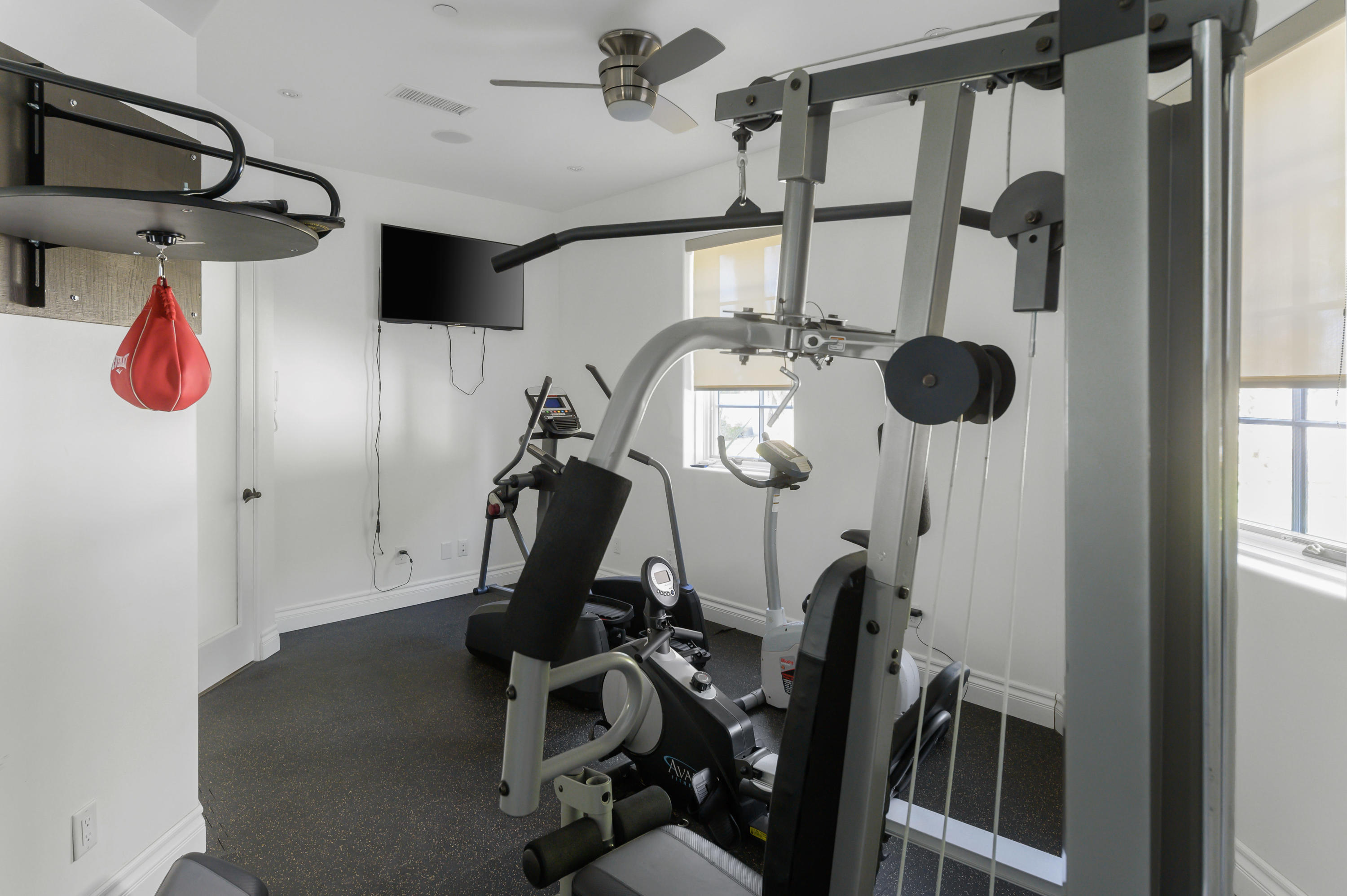 82425 Ave 55 Thermal, CA 92274 - Photo 31 of 46 a view of a room with gym equipment