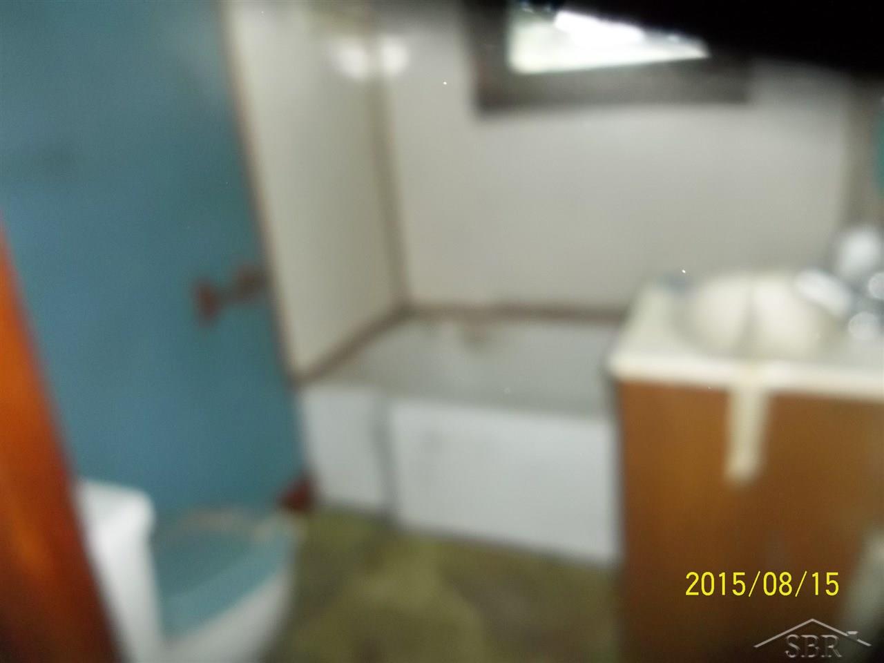 6471 East Washington Road Saginaw, MI 48601 - Photo 7 of 8 31261547-6.JPG