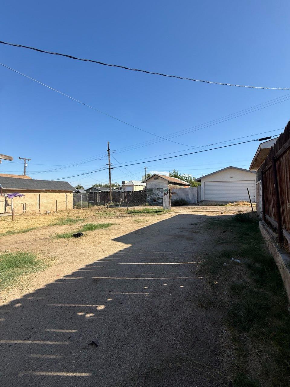 331 D Street Taft, CA 93268 - Photo 16 of 19