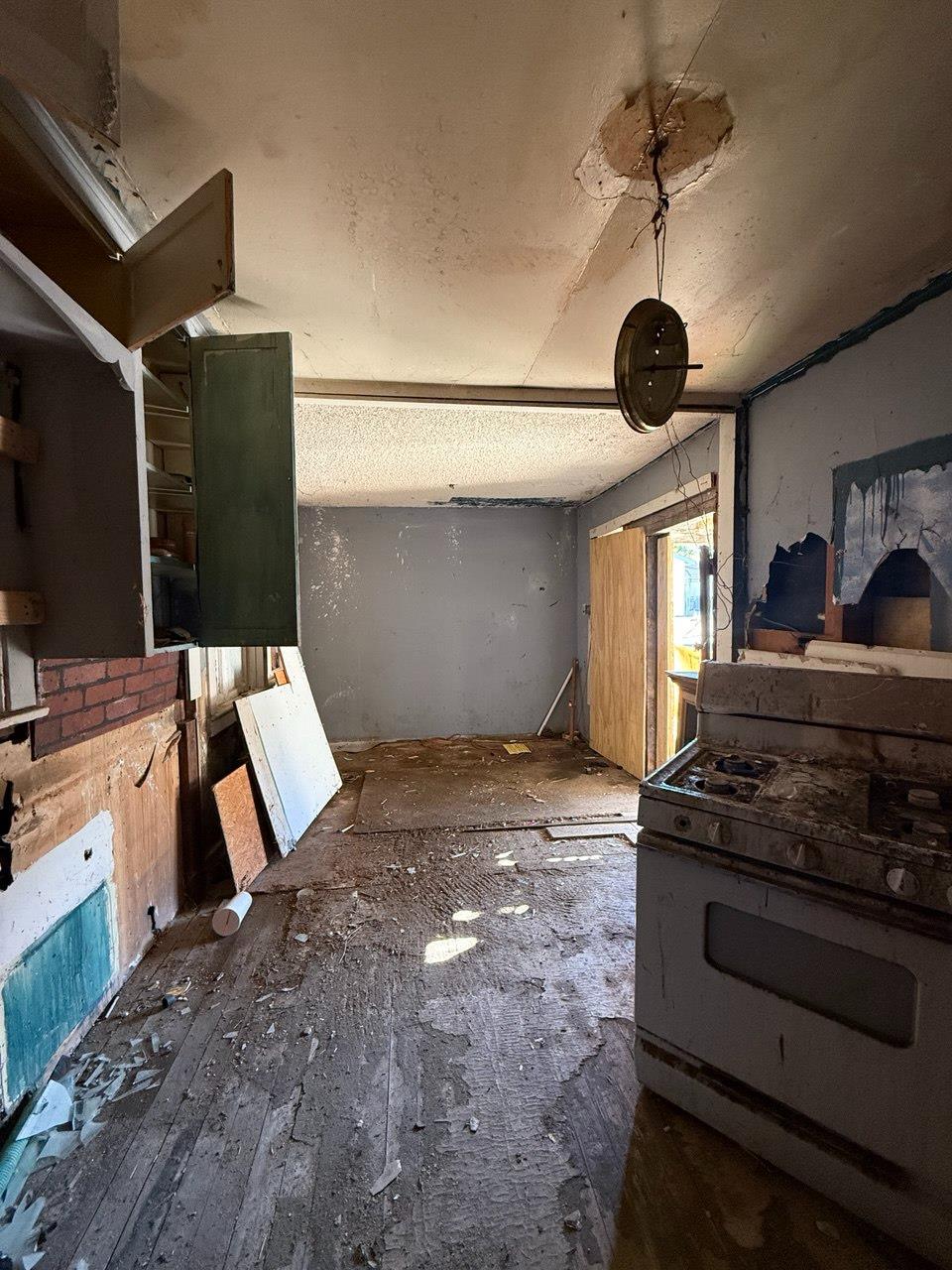 331 D Street Taft, CA 93268 - Photo 9 of 19