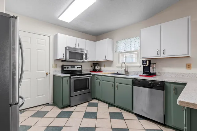 $274,900 | 6627 East Sweetbriar Trail, Myrtle Beach, SC 29588