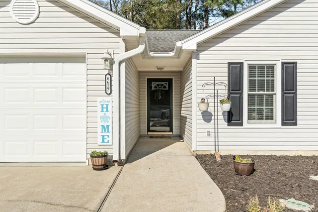 $274,900 | 6627 East Sweetbriar Trail, Myrtle Beach, SC 29588