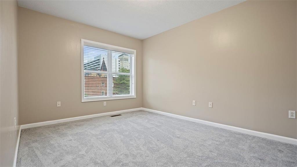 1366 Federal Street Pittsburgh, PA 15212 - Photo 33 of 50 Bedroom