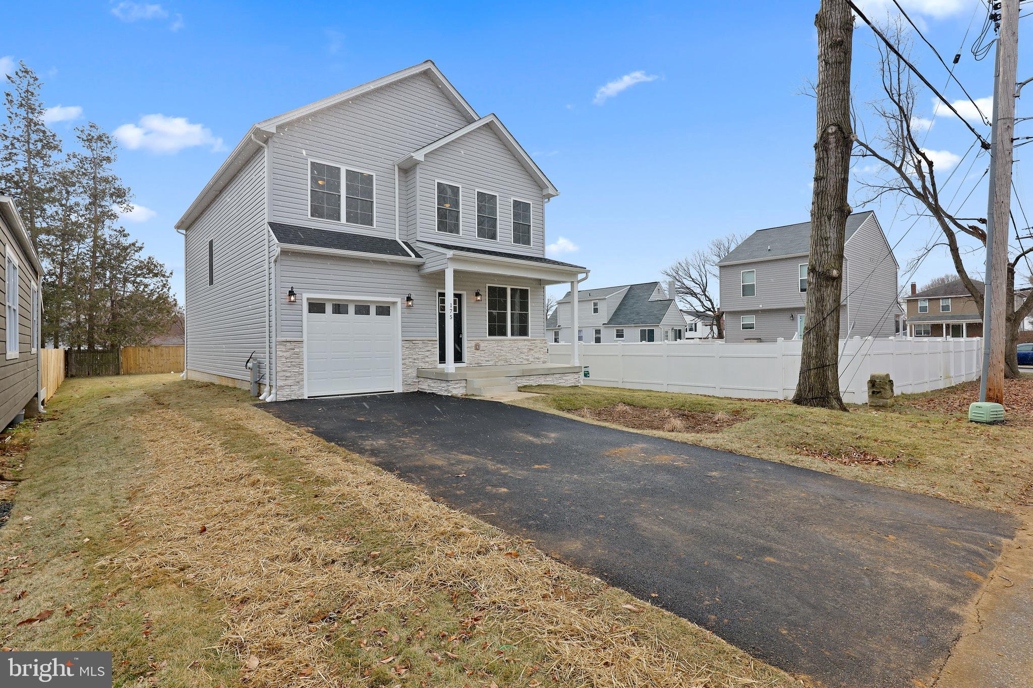 175 Park Road Pasadena, MD 21122 - Photo 1 of 33