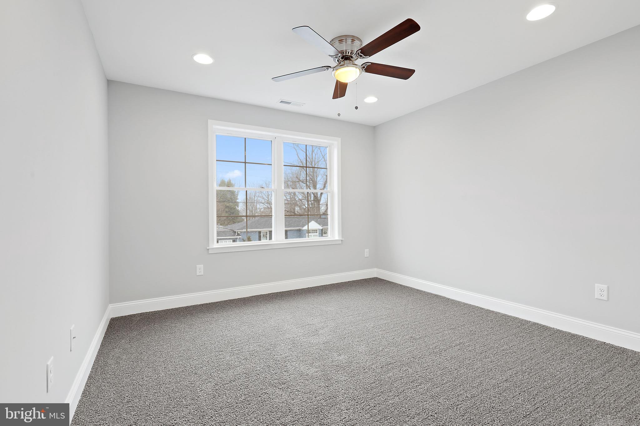 175 Park Road Pasadena, MD 21122 - Photo 25 of 33