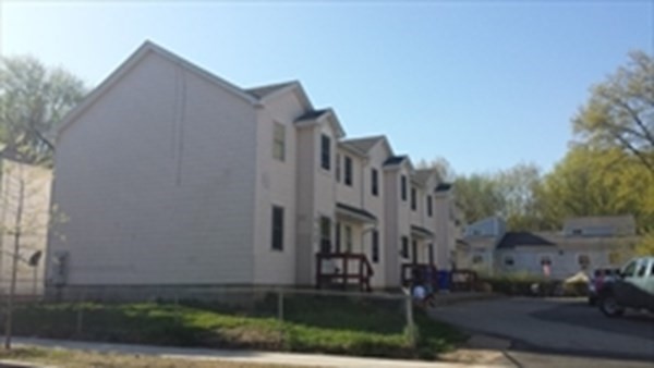 72 Washburn Street Springfield, MA 01107 - Photo 1 of 3 Gallery Image 1