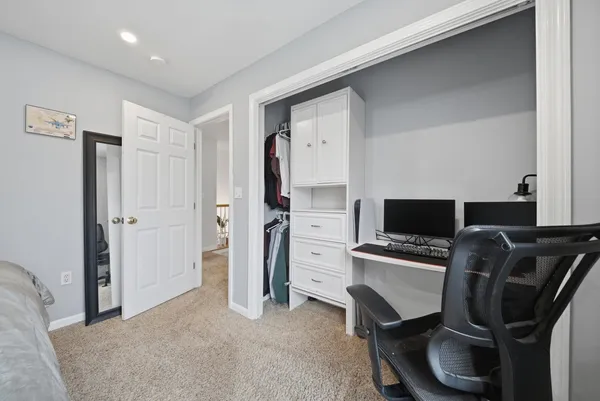 $569,900 | 41 Drew Woods Drive, Derry, NH 03038