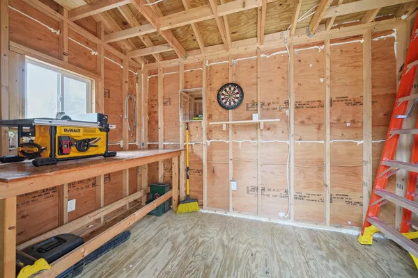 $569,900 | 41 Drew Woods Drive, Derry, NH 03038