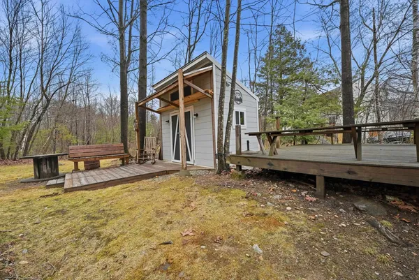 $569,900 | 41 Drew Woods Drive, Derry, NH 03038