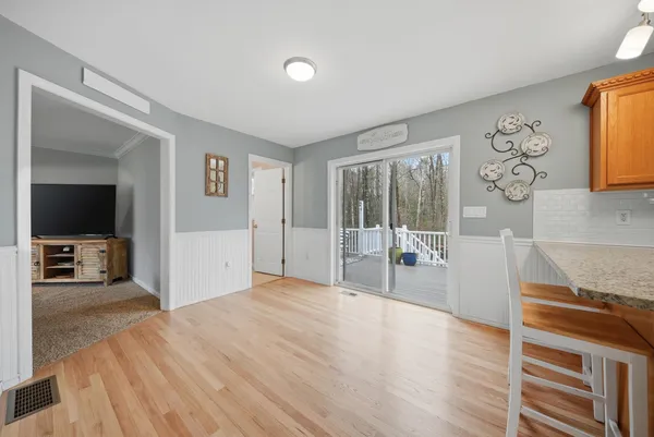 $569,900 | 41 Drew Woods Drive, Derry, NH 03038