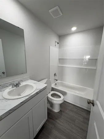 $1,800 | 211 Blue Bird Lane, Mineola, TX 75773