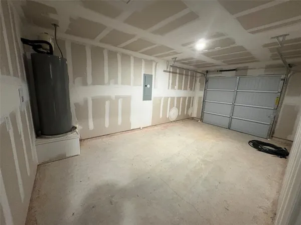 $1,800 | 211 Blue Bird Lane, Mineola, TX 75773