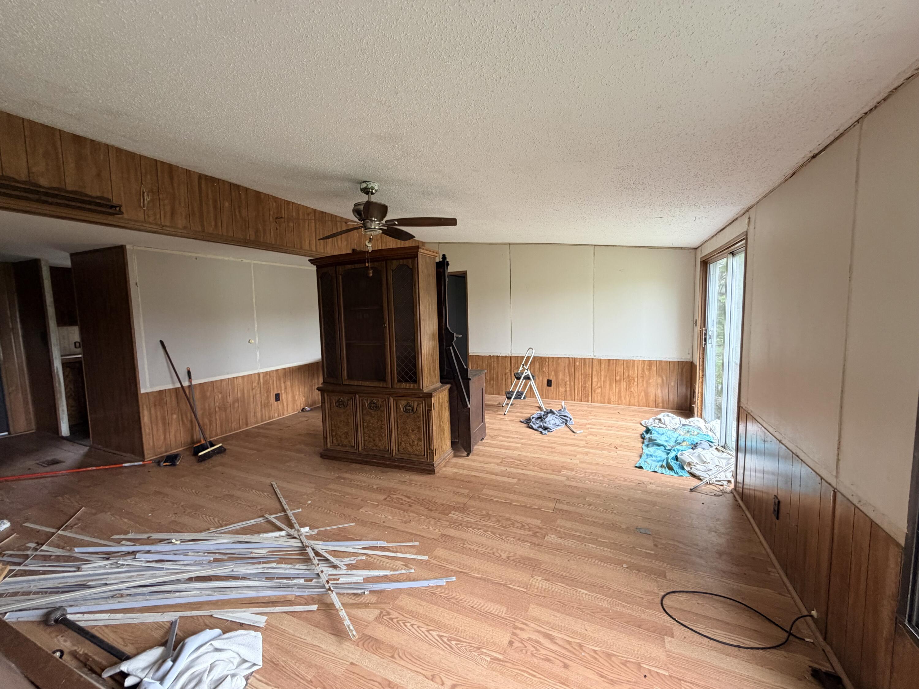 1734 East Wilson Road Custer, MI 49405 - Photo 11 of 24 Living room