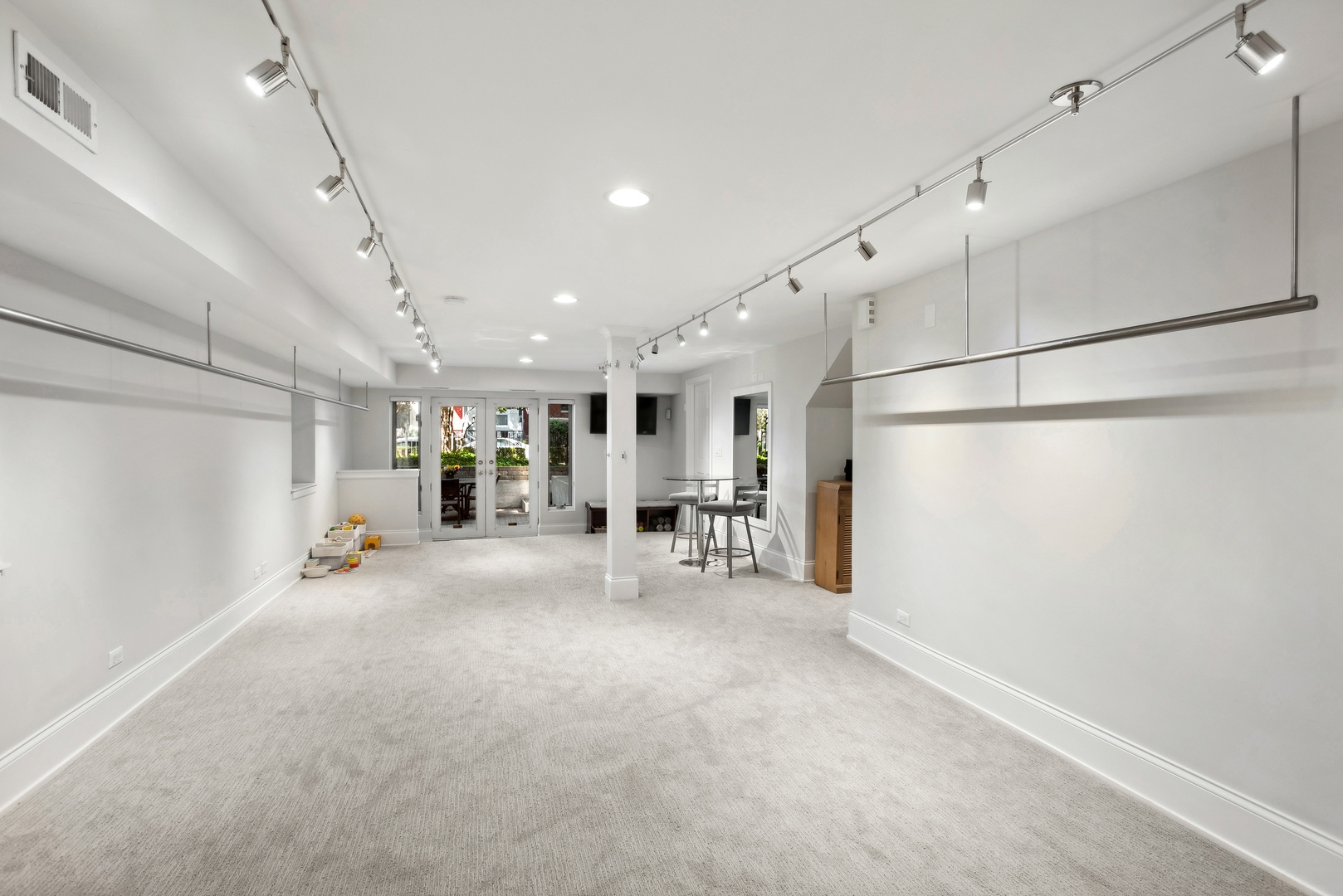 2511 North Burling Street Chicago, IL 60614 - Photo 27 of 37 a view of empty room with wooden floor and window