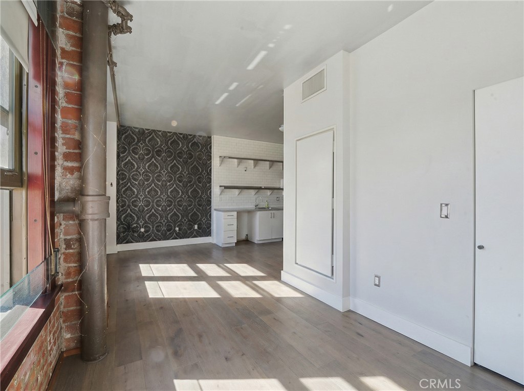 460 South Spring Street Los Angeles, CA 90013 - Photo 3 of 10 Gallery Image 3