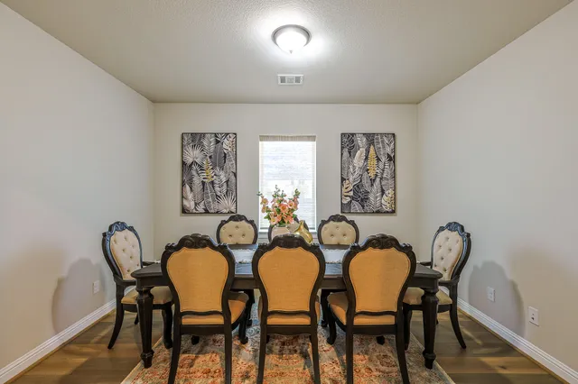 $598,000 | 10337 Bayou Oaks Drive, Conroe, TX 77385