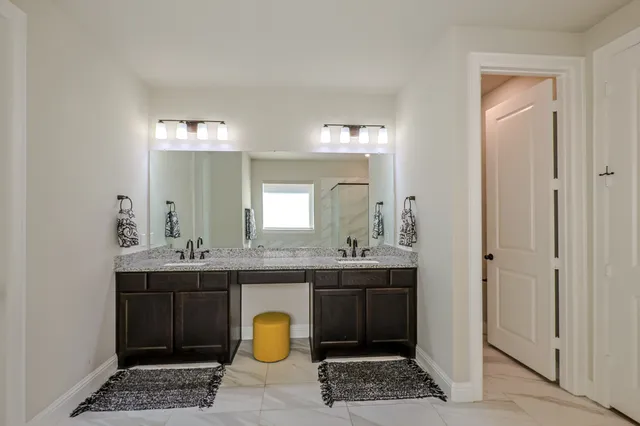 $598,000 | 10337 Bayou Oaks Drive, Conroe, TX 77385