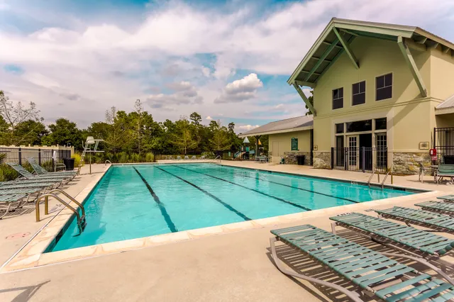 $598,000 | 10337 Bayou Oaks Drive, Conroe, TX 77385