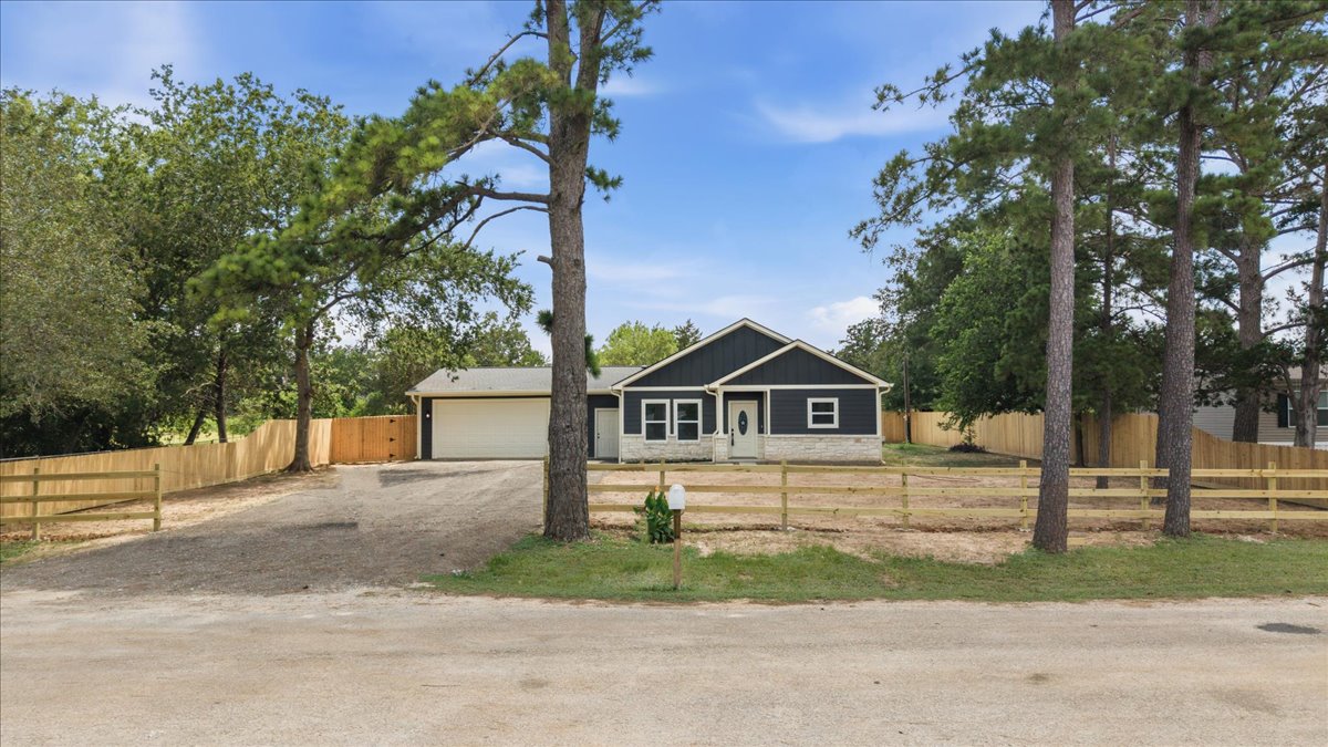 109 Clear Spring Street Bastrop, TX 78602 - Photo 1 of 29