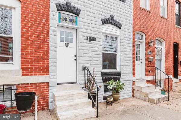 $2,250 | 121 North Potomac Street, Baltimore, MD 21224
