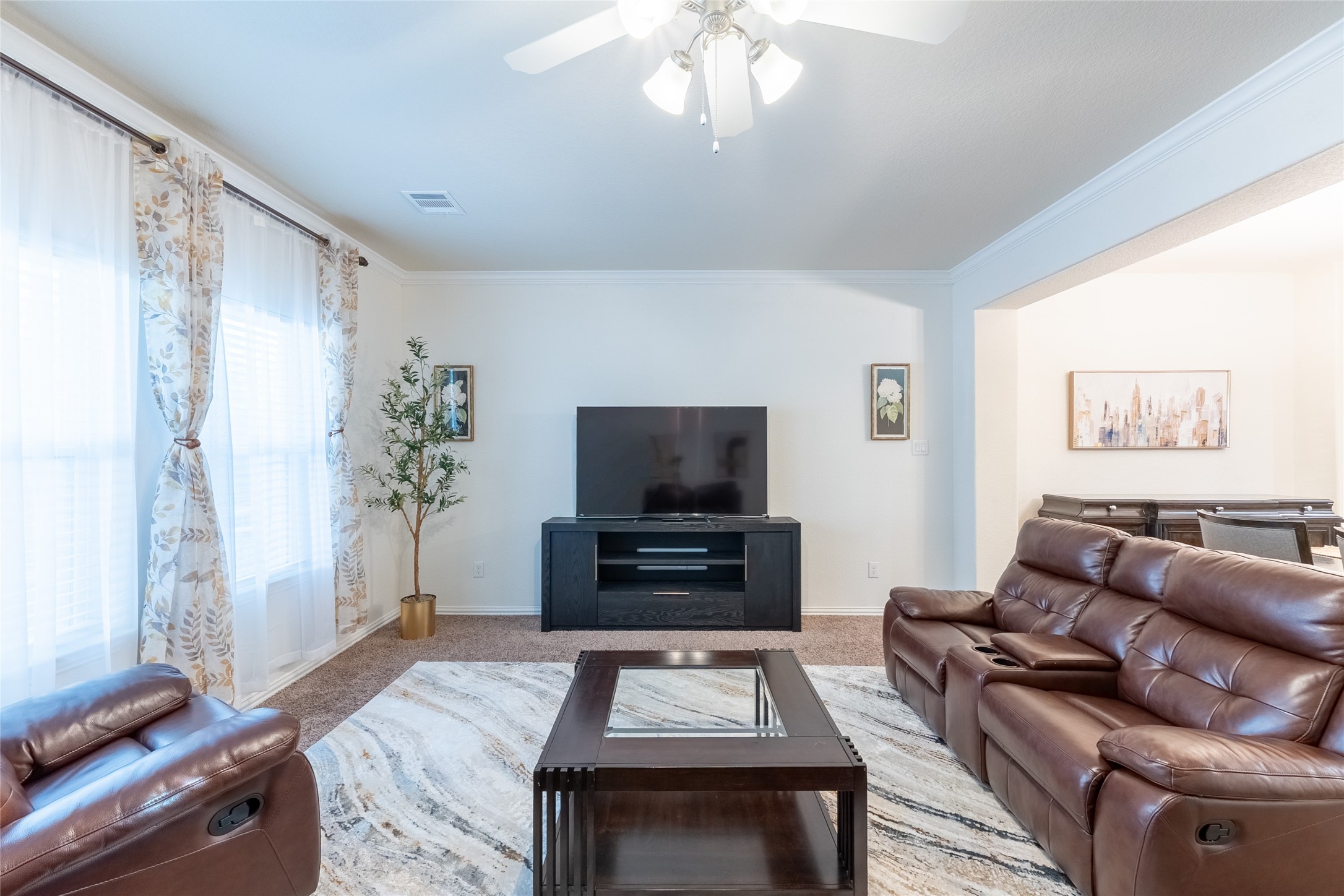 11413 Hackmatack Way Houston, TX 77066 - Photo 5 of 33