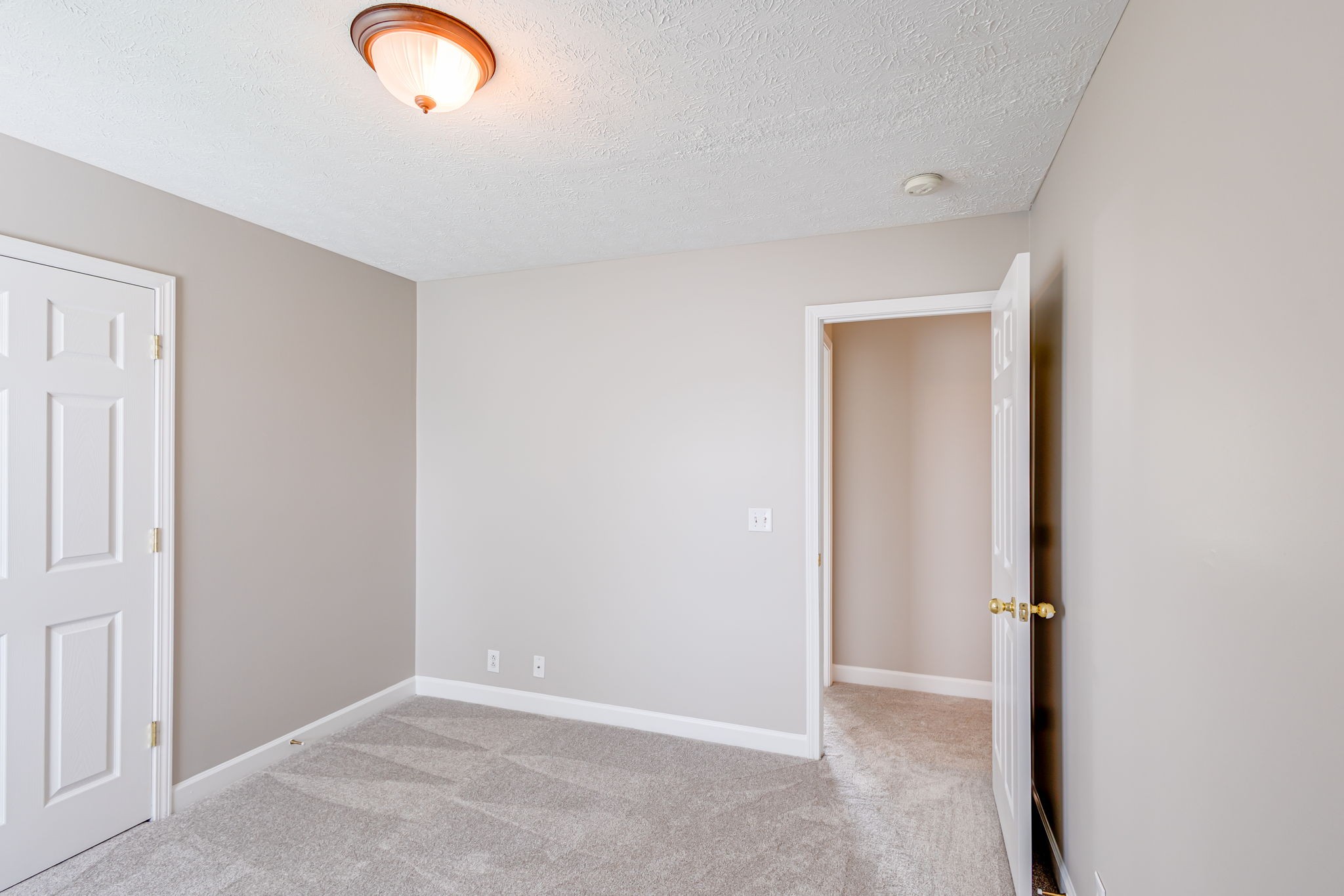523 County Farm Road Murfreesboro, TN 37127 - Photo 33 of 44 Upstairs Bedroom 2.