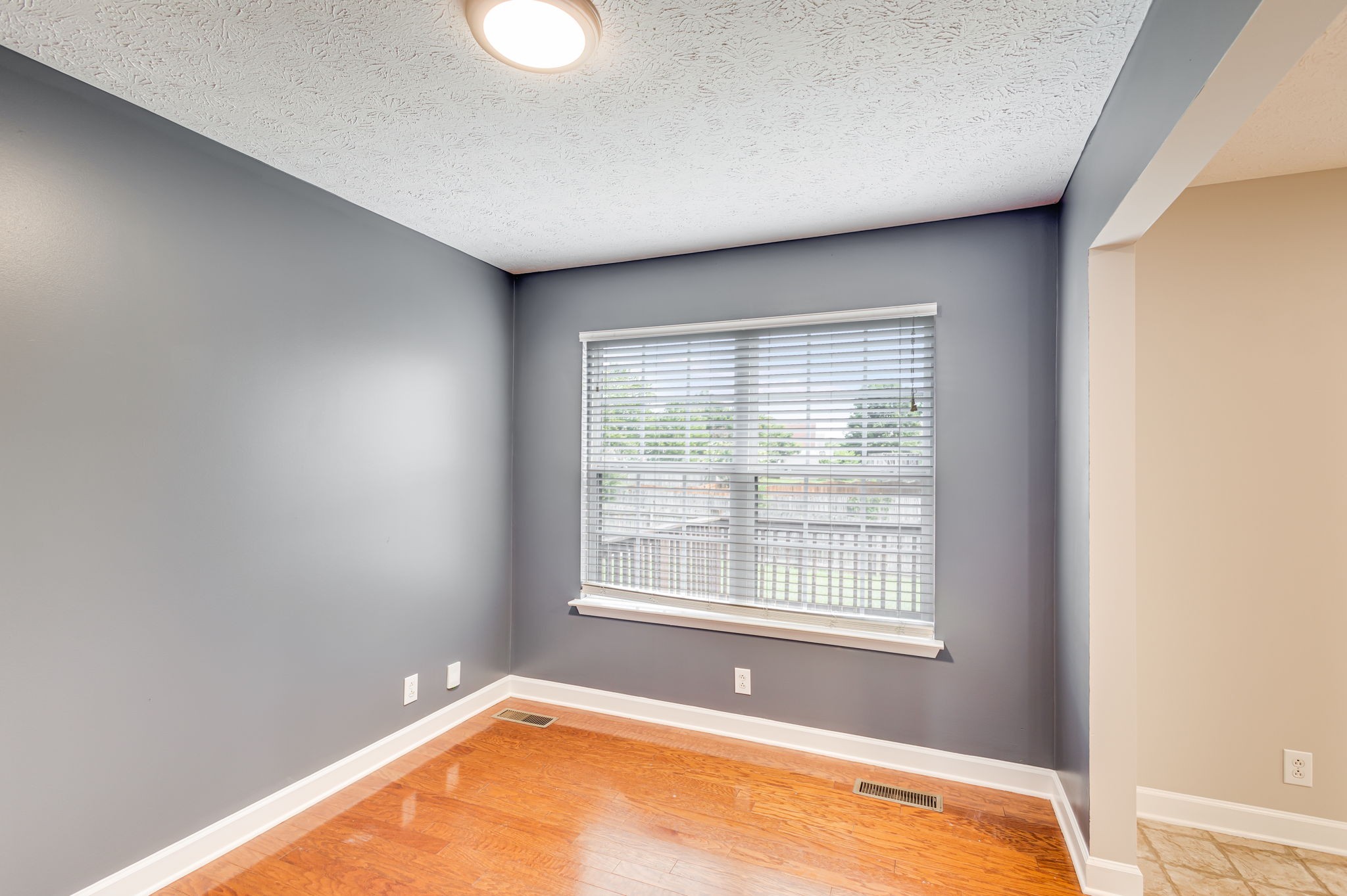 523 County Farm Road Murfreesboro, TN 37127 - Photo 8 of 44 Dining Area with hardwood floors