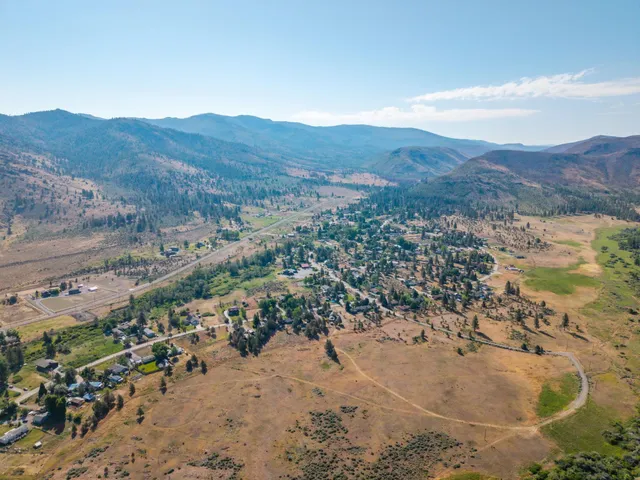 a view of a mountain in the distance
