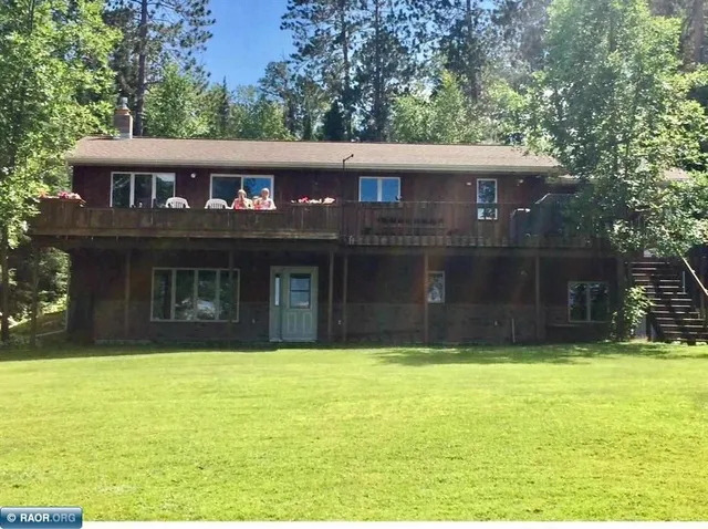 $789,500 | 9063 East Wakemup Village Road, Cook, MN 55723