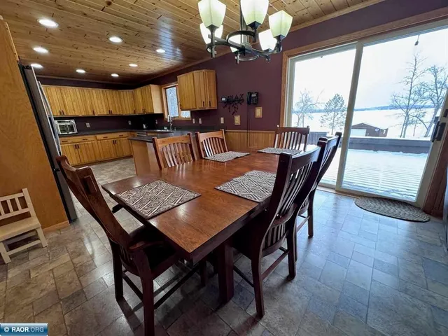 $789,500 | 9063 East Wakemup Village Road, Cook, MN 55723