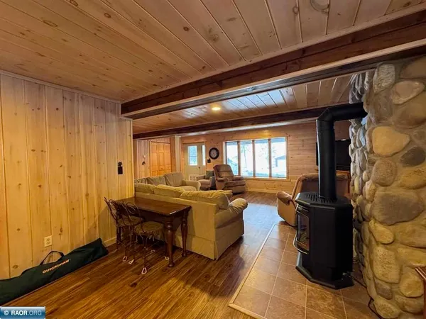 $798,500 | 9063 East Wakemup Village Road, Cook, MN 55723