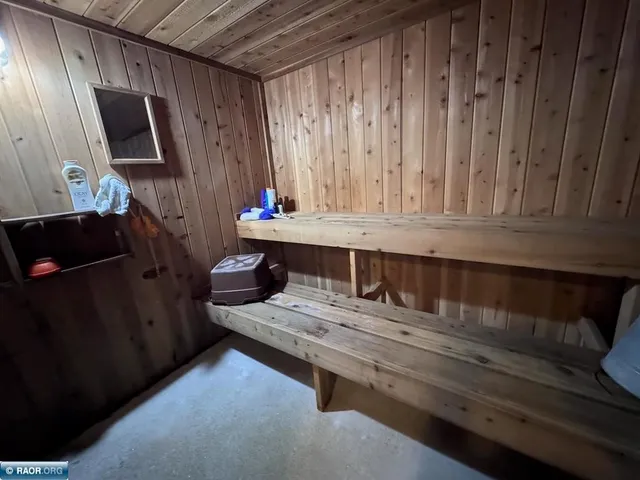 $789,500 | 9063 East Wakemup Village Road, Cook, MN 55723