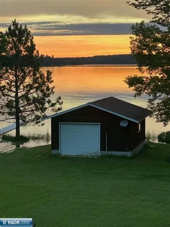 $798,500 | 9063 East Wakemup Village Road, Cook, MN 55723