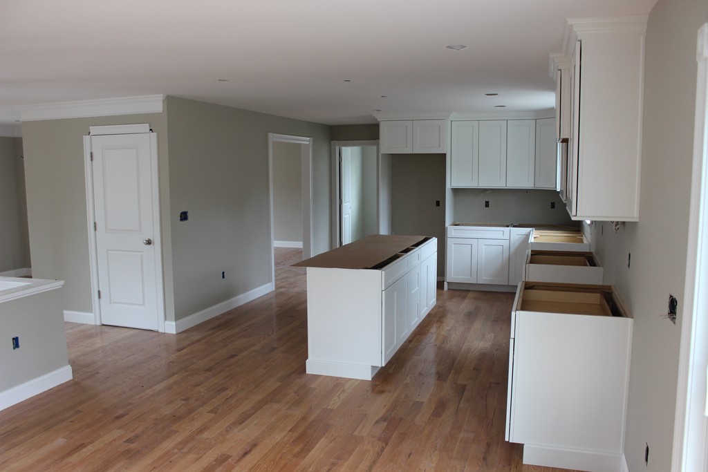 9 Turner Road Billerica, MA 01862 - Photo 3 of 12