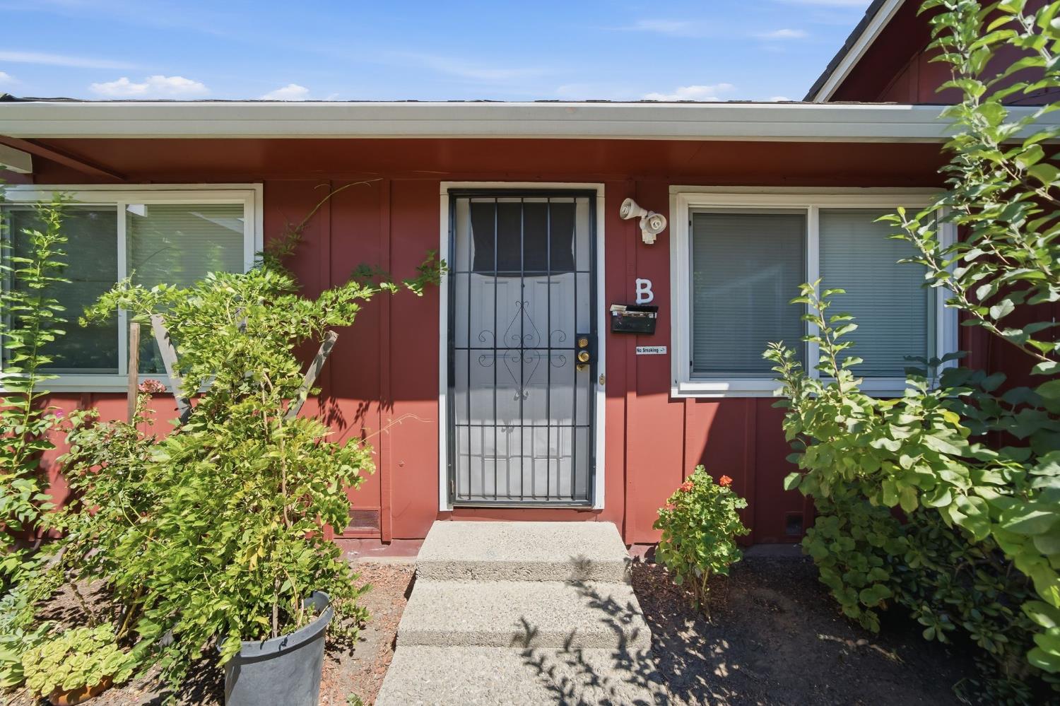 10 West Swain Road Stockton, CA 95207 - Photo 3 of 66 Gallery Image 3
