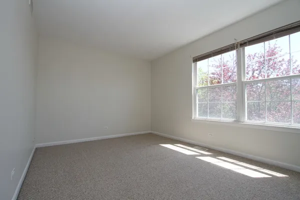 $2,200 | 2554 Dickens Drive, Aurora, IL 60503