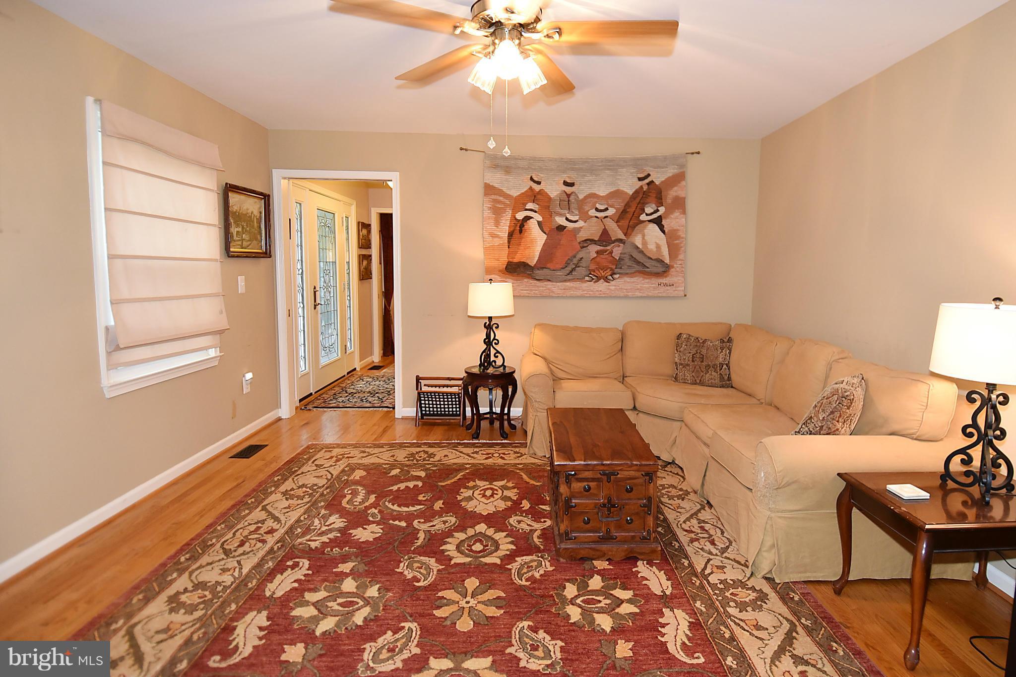 12318 Running Deer Road Manassas, VA 20112 - Photo 3 of 28 Family Room
