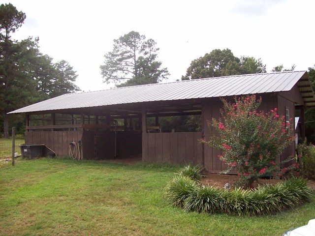 396 Buck Road Gray, GA 31032 - Photo 23 of 36 a backyard of a house with lots of green space