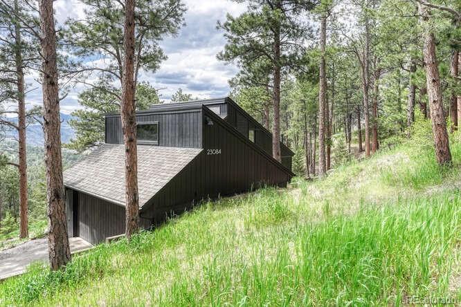 23084 Pinecrest Road Golden, CO 80401 - Photo 4 of 45 Gallery Image 4