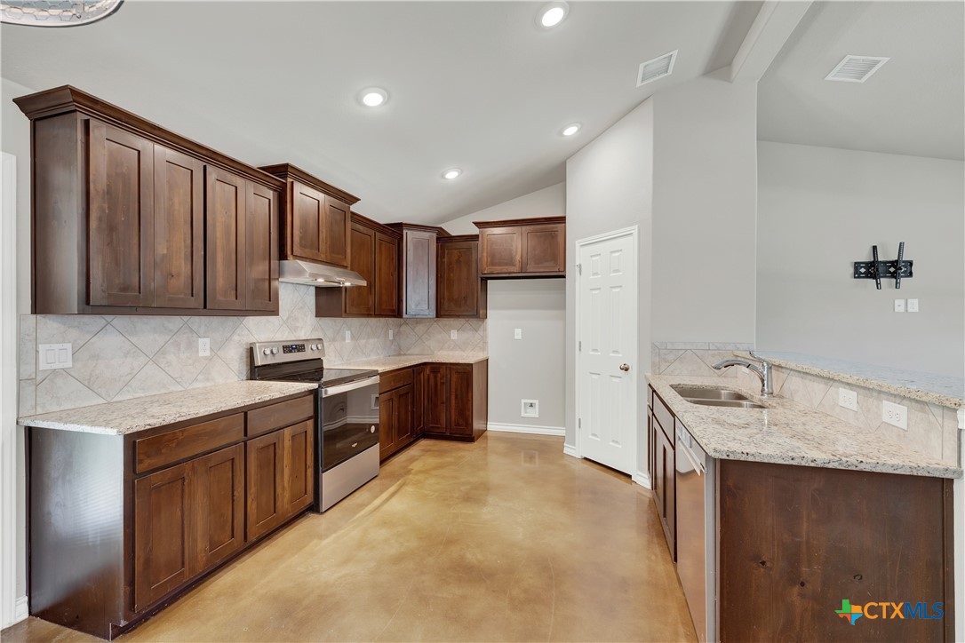 3211 Hunter Road New Braunfels, TX 78132 - Photo 7 of 26