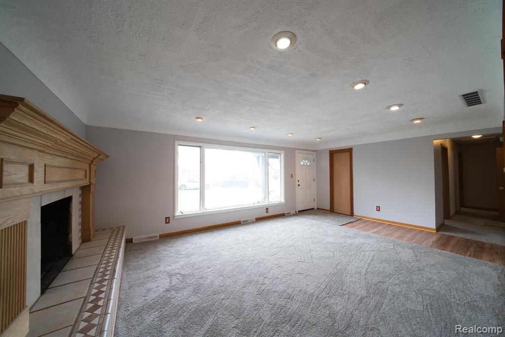 20710 Westhampton Avenue Southfield, MI 48075 - Photo 12 of 30