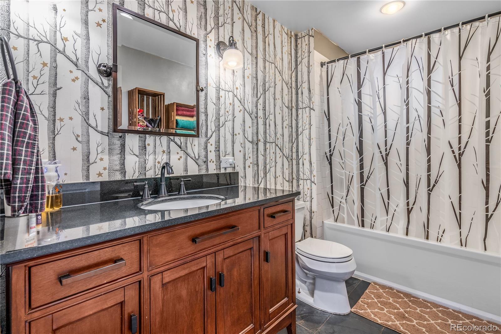 28344 Kinnikinnick Road Evergreen, CO 80439 - Photo 9 of 33 Gallery Image 9