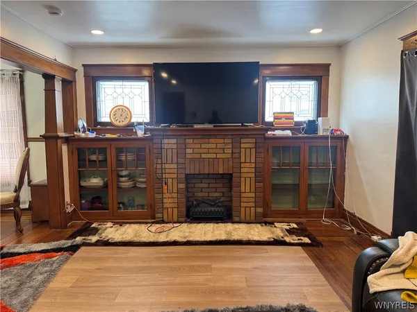 $400,000 | 28 Shoreham Parkway, Buffalo, NY 14216