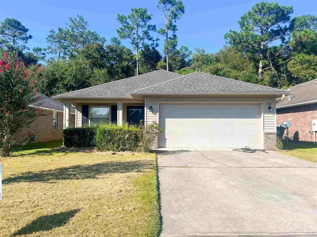 $1,900 | 702 Mozingo Lane, Pensacola, FL 32514