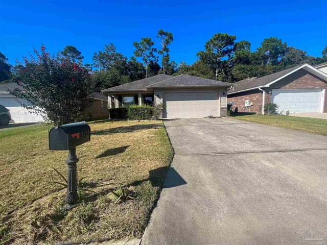 $1,900 | 702 Mozingo Lane, Pensacola, FL 32514