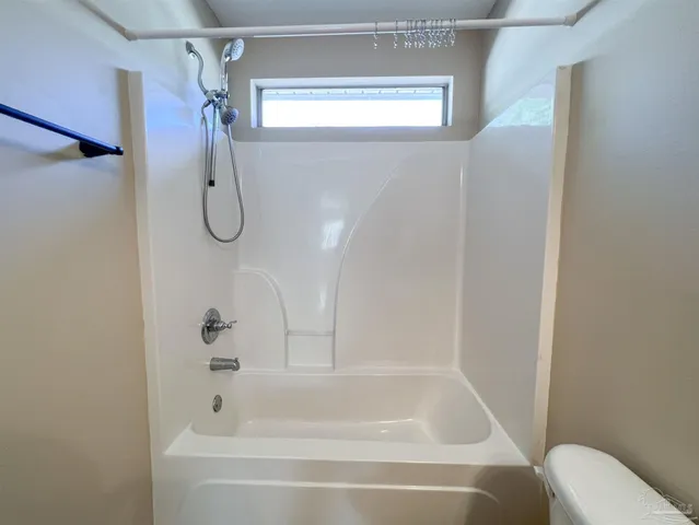 $1,900 | 702 Mozingo Lane, Pensacola, FL 32514