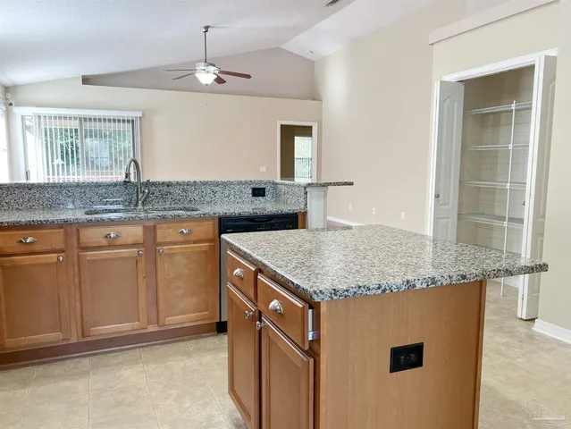 $1,900 | 702 Mozingo Lane, Pensacola, FL 32514