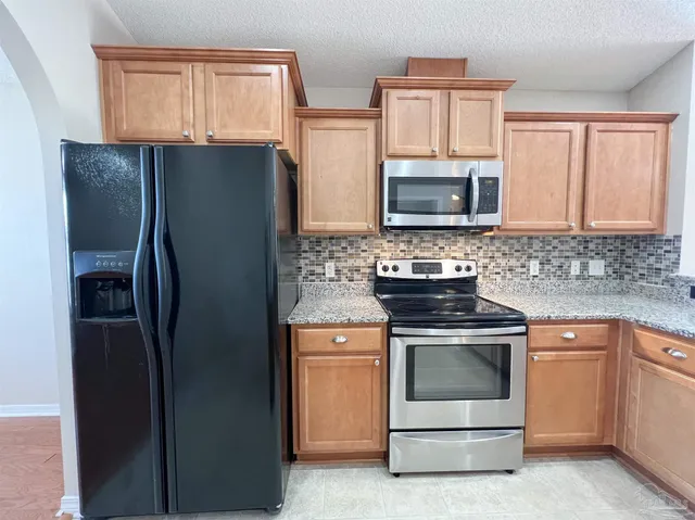 $1,900 | 702 Mozingo Lane, Pensacola, FL 32514