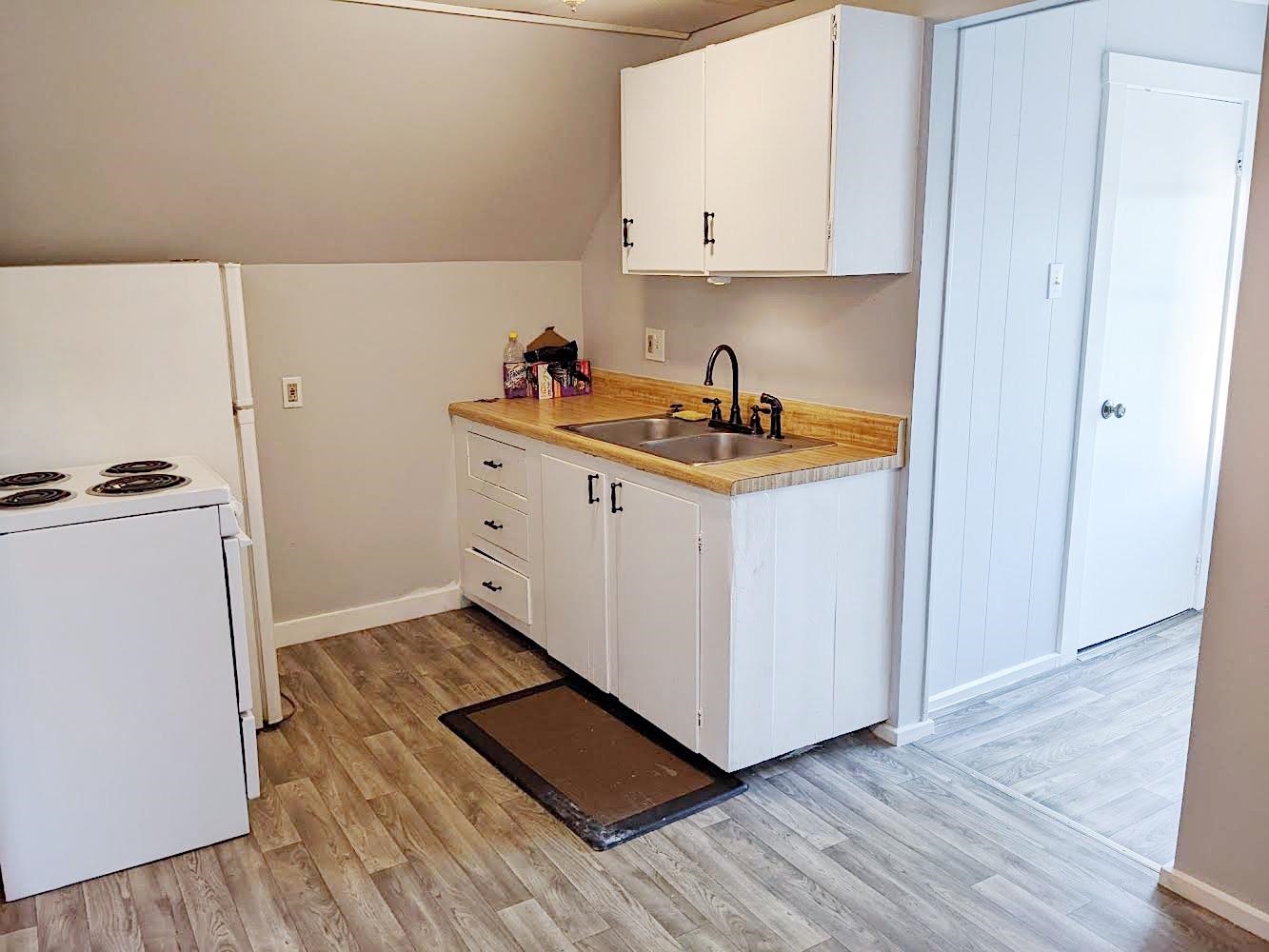 412 Harvard Street Manchester, NH 03103 - Photo 10 of 26 Gallery Image 10